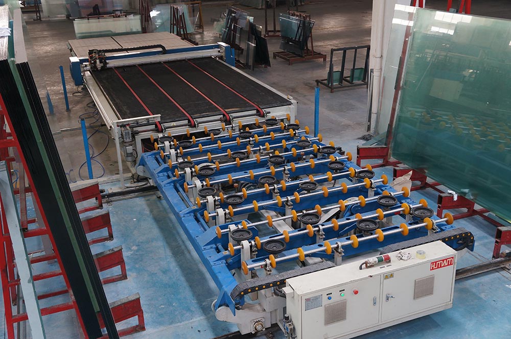 01.Glass-Cutting-Production-Line.JPG